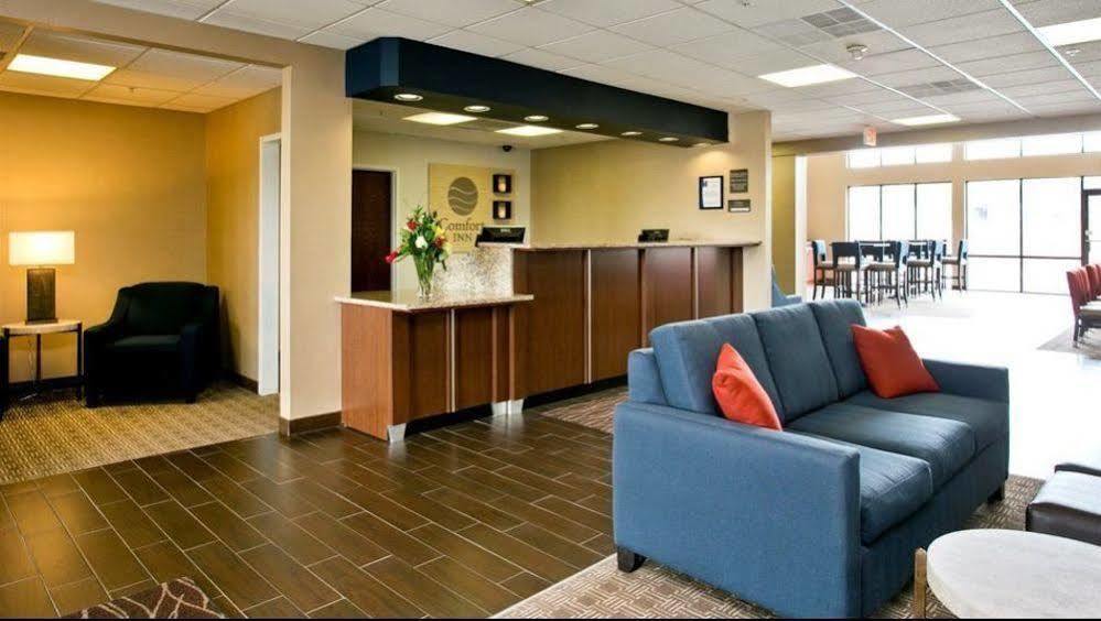 Comfort Inn Aikens Center Martinsburg Exterior foto